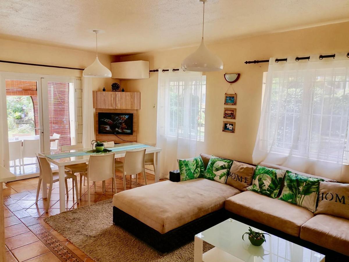 Beachfront Villa In A Beautiful And Secured Complex Flic-en-Flacq المظهر الخارجي الصورة
